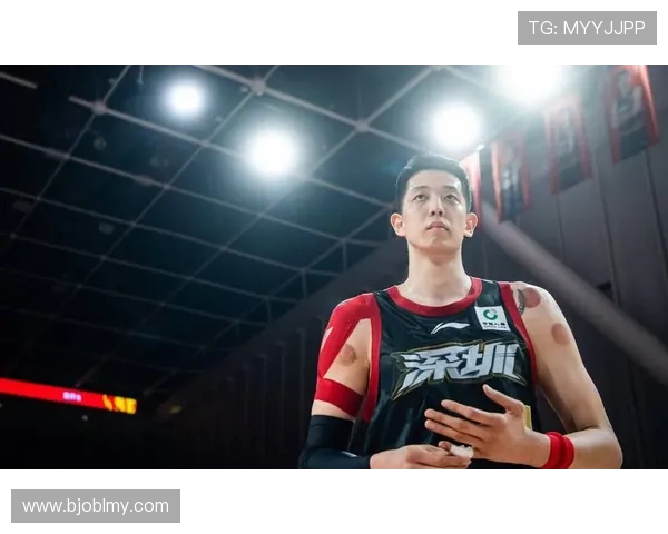 深圳篮球队技术争议引发热议球迷和专家各执己见的背后故事