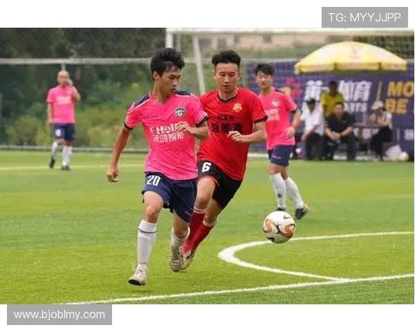 恒大与香港东方激战正酣比赛结果引发球迷热议与期待